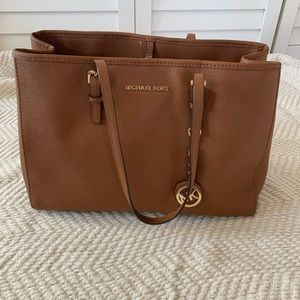 MK Jet set tote